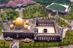 MASJID KUBAH EMAS DEPOK